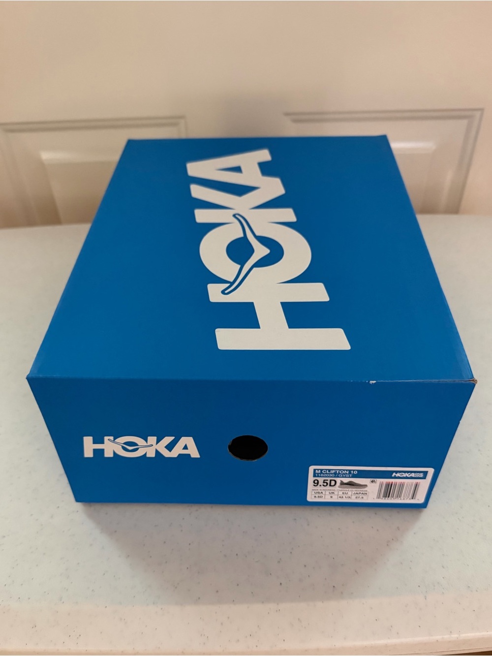 Empty - Men’s Hoka Bright Blue Shoe Box with White Logo